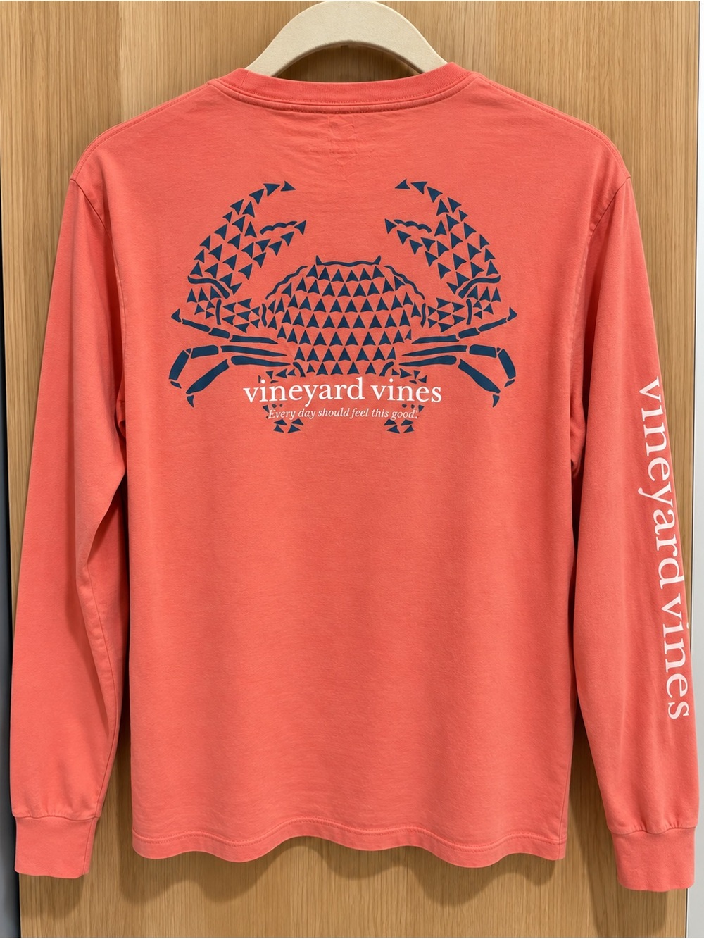 Vineyard Vines Men’s Long Sleeve Crab Graphic Pocket Tee Coral